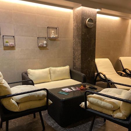 Park Hotel ドニプロペトロウシク エクステリア 写真